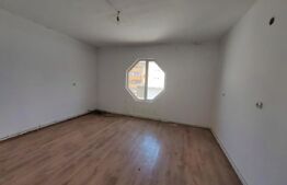 Investitie - Centru/spatiu comercial, 950mp utili, zona Cetate-Piata