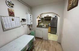 Casă plus spatiu comercial, 400 mp, zona ultracentral