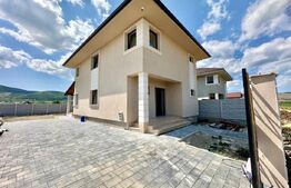 Casă individuală, modernă, 3 bai, 110 mp, în Micești