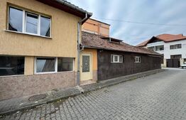 Casa pretabila ca spatiu comercial, 3 camere, 139 mp, zona cetate 