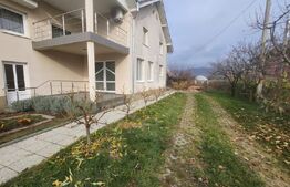 Casa individuala cu 4 camere,184 mp utili,2000 mp teren,Aiud