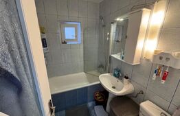 Apartament 3 camere, 70 mp, zona Cetate