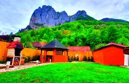 Casă de vacanță în inima naturii – Râmeț, Valea Mănăstirii