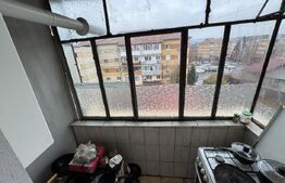 Apartament 4 camere, 77 mp, zona-Cetate