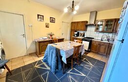 Casă spatioasă cu  5 camere, 210 mp, potrivită pentru locuință sau birouri