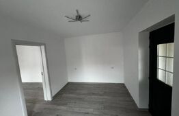 Casa cu 2 camere, fara curte, zona Centrala, cartier Zăvoi - Sebes