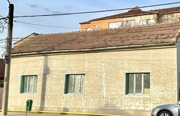 Casă Centrală în Blaj –Locuință sau Spațiu Comercial, 3 Camere și Teren Generos 