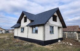 Casa individuala,cu 4 camere, 135 mp utili,Totoi