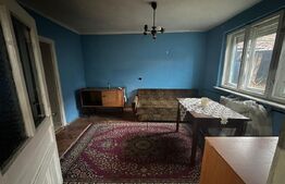 Casă de vânzare 120mp utili cu 3 camere (STREMT), 1 baie, 2 holuri, grădină.