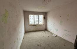 Bloc cu 2 etaje, aflat în zona centrală a orașului Cugir