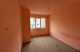 Bloc cu 2 etaje, aflat în zona centrală a orașului Cugir