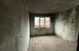 Bloc cu 2 etaje, aflat în zona centrală a orașului Cugir