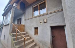 Casa individuala, 2 camere, 85 mp, zona Cugir