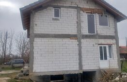 Casa Individuala in satul INOC in zona linistita