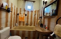 Casă cu 5 camere, în centru Sebes