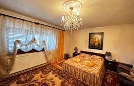 Casă cu 5 camere, în centru Sebes