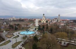 Apartament 4 camere, 78 mp, in M-uri pretabil pentru investitie, zona Cetate