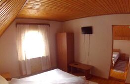 Pensiune doua Corpuri  12 camere 7 bai teren 1400 Zona Arieseni