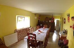 Pensiune doua Corpuri  12 camere 7 bai teren 1400 Zona Arieseni