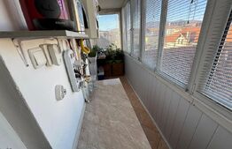 Apartament de vânzare cu 2 camere, decomandat – Zona Industrială