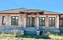 Casa individuala de vanzare, 4 camere, 105 mp utili, 500 mp teren,zona Sard