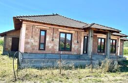 Casa individuala de vanzare, 4 camere, 105 mp utili, 500 mp teren,zona Sard