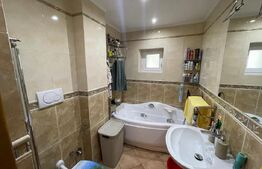 Apartament decomandat cu 3 camere, 61 mp,  zona Tolstoi