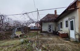 Casă cu Potențial de Extindere, Teren Generos 2304 mp, utilități complete – Aiud