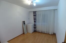 Apartament 3 camere, zona cetate, Liceul Sportiv, etaj intermediar.