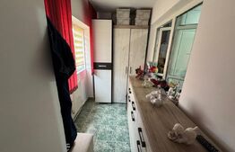 Apartament cu 3 camere, 60 mp, zona cetate