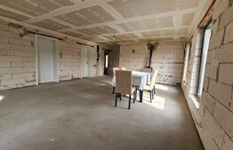 Casa individuala, cu 3 camere,140 mp,670 mp teren,Ghirbom