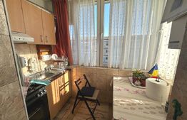 Apartament cu 2 camere, 50 mp, zona Cetate
