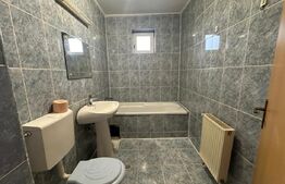 Apartament 3 camere, 61 mp, zona Cetate
