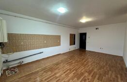 Apartament 3 camere, 61 mp, zona Cetate