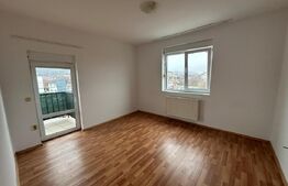Apartament 3 camere, 61 mp, zona Cetate
