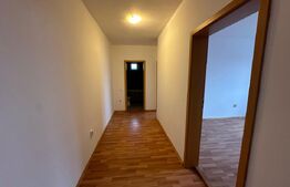 Apartament 3 camere, 61 mp, zona Cetate