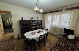 Apartament cu 3 camere, 60 mp, zona Cetate