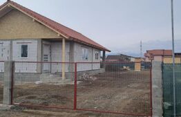 Casă la roșu cu 4 camere, 1134 mp teren, zona Bărăbant