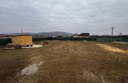 Casă la roșu cu 4 camere, 1134 mp teren, zona Bărăbant