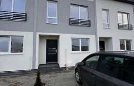 Casă înșiruită cu 3 camere, zona Ampoi 3