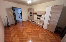 Apartament decomandat cu 3 camere,2 bai, 70 mp, zona Cetate