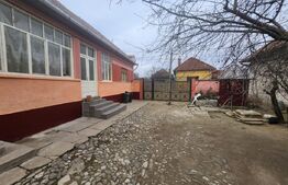 Casa individuala,cu 3 camere, 1100 mp teren,Ighiu