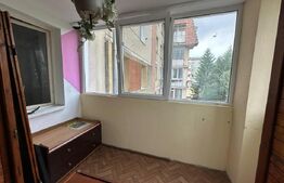 Apartament 3 camere, 67 mp, decomandat etaj 2, zona Cetate