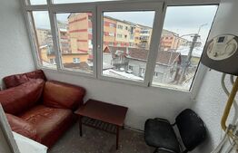 Apartament de vanzare cu 2 camere, 45 mp, zona Cetate