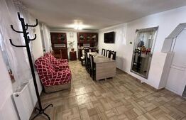 Casa 2 corpuri, 4 camere, teren 1,1ha Comuna Blandiana