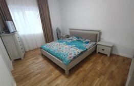 Casa 131 mp utili  3 camere 2 bai living bucatarie  teren 468 mp zona Cetate