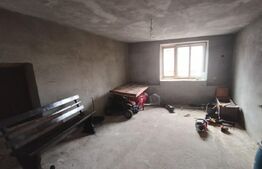 Casa renovabila 5 camere baie si anexe 2800 mp teren in   Pianu de Sus