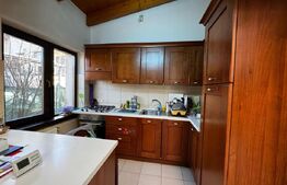 Casa cu 4 camere, 260 mp, zona Cetate 