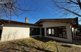 Casa cu 4 camere, 260 mp, zona Cetate 