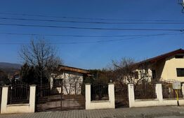 Casa cu 4 camere, 260 mp, zona Cetate 